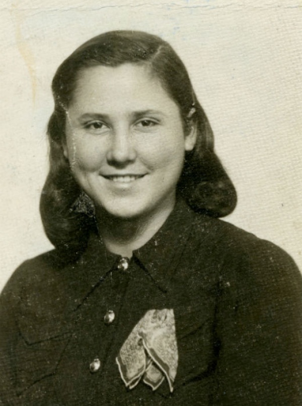 Magda Schaloum, age 20, 1942