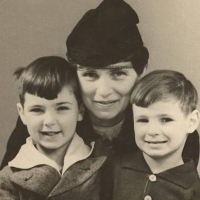 Henry Taucher (brother), Therese Taucher (mom), Fred Taucher (Germany 1937)