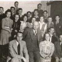 9th grade class in the Jewish School, Amsterdam, 1942. Laureen 2nd row center